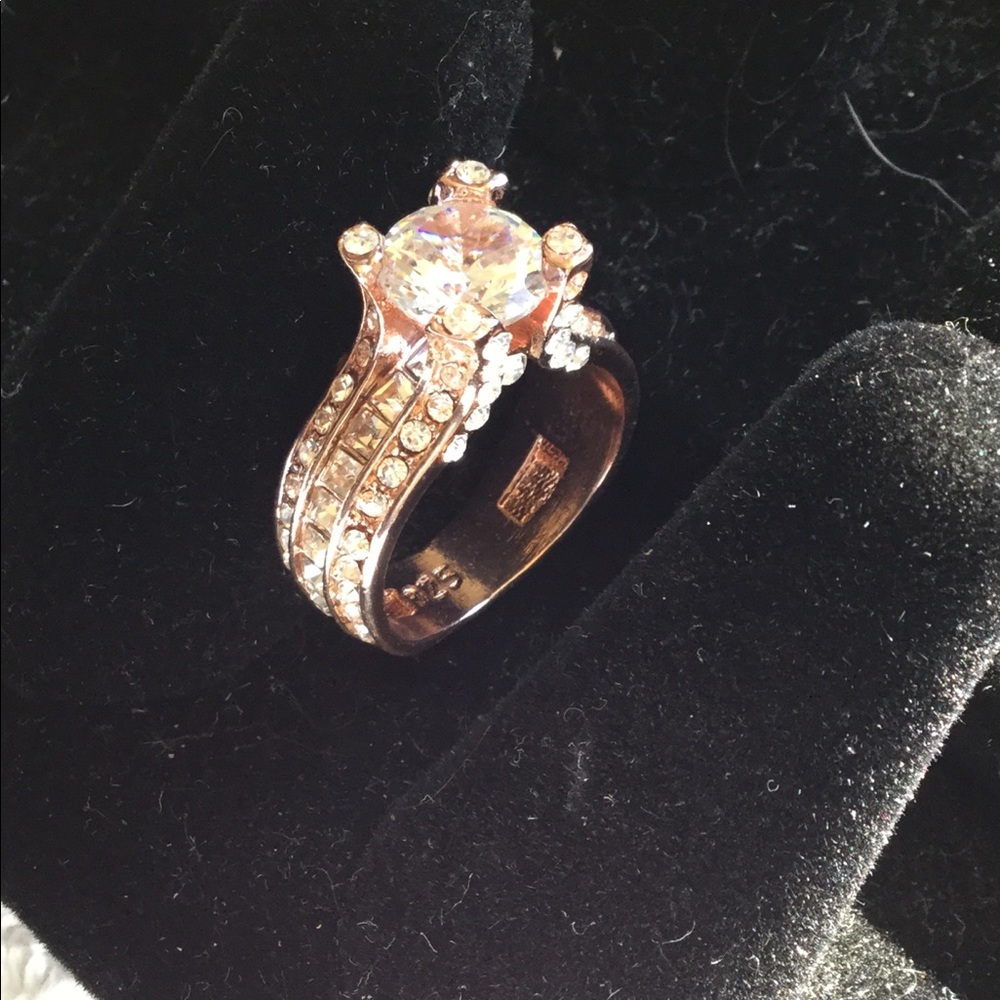 AMAZING !   3 ct Set in Rose Gold